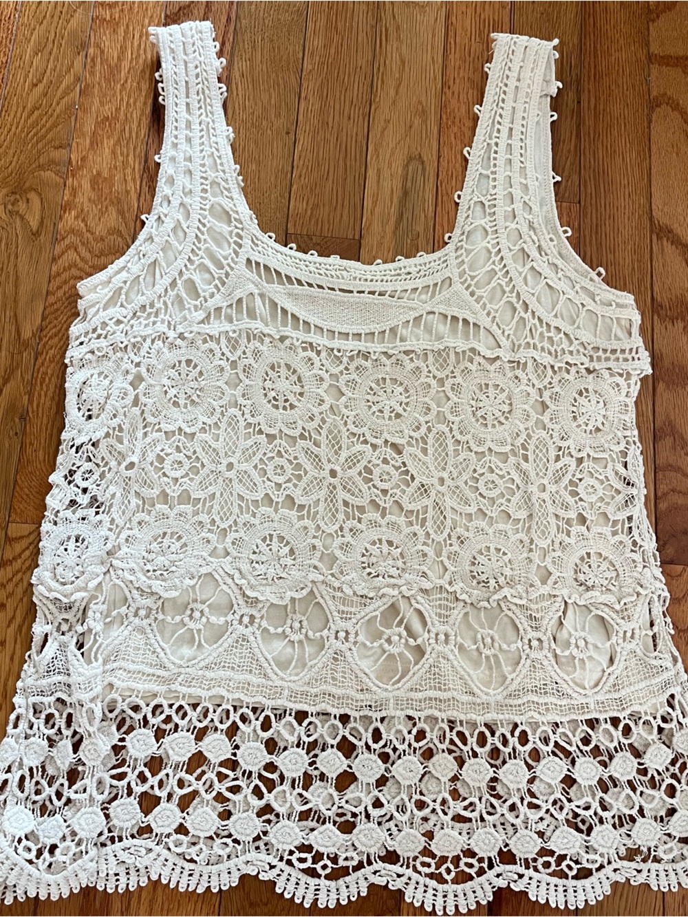 Pins & Needles Ivory Crocheted Lined Lace Tank Top Sz L Sq Neck Scalloped Hem